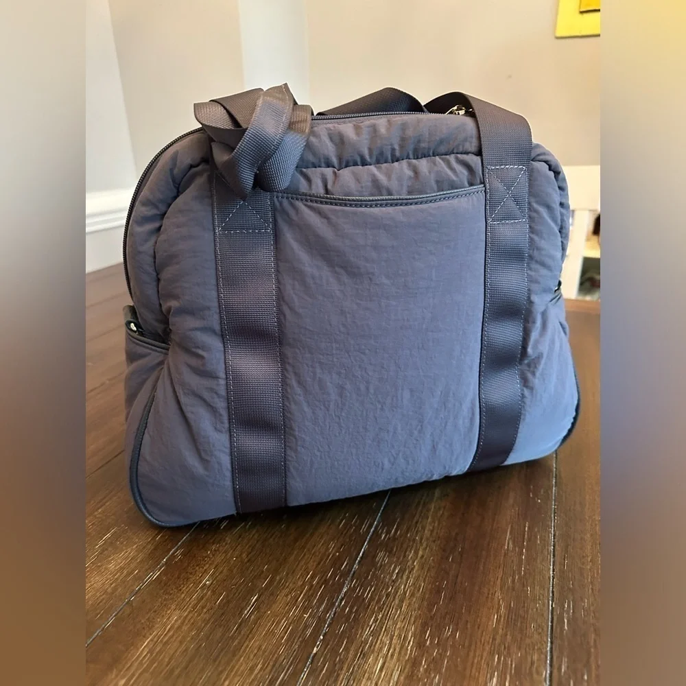 Isaac Mizrahi organizer bag